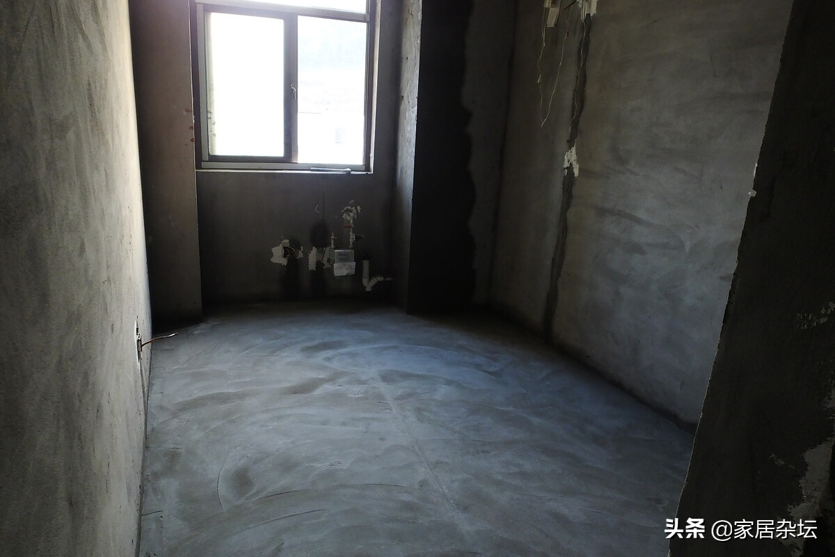 厕所漏水,别着急砸瓷砖,可以用美缝剂试试修复