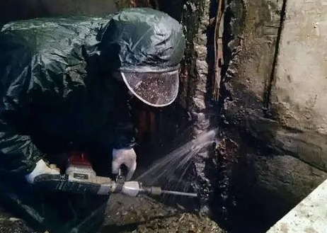 地下室渗漏水是最复杂多样的，堵漏材料应该怎么选择？