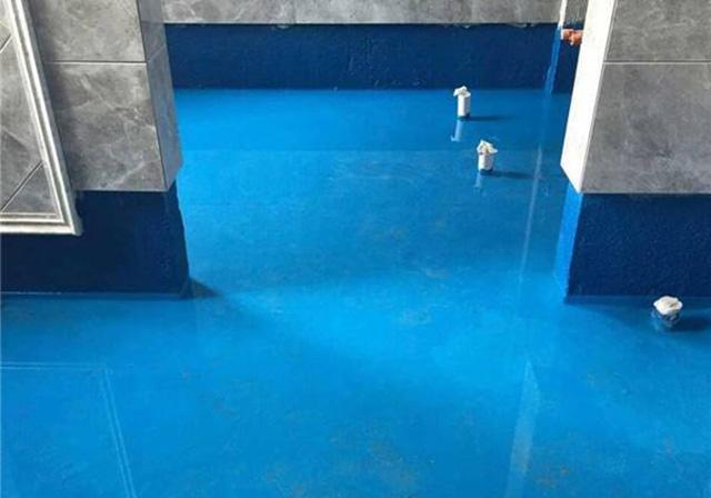 厨房，卫生间里防水做多厚？做多高最好？