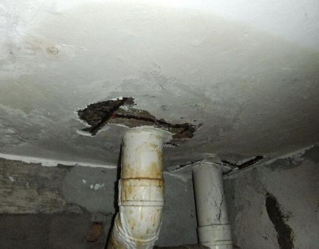 武汉蔡甸厕所漏水补漏一次多少钱？