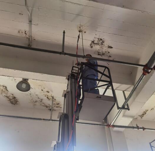 蔡甸区楼顶漏水专业注浆堵漏施工方案及堵漏公司