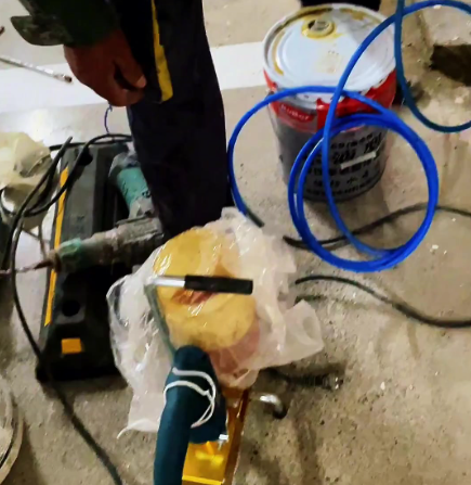 卫生间漏水维修方案深度解析：注浆修复 vs 挖砖重做