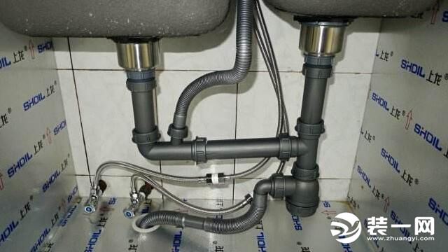 武汉厨房卫生间水管漏水怎么修？