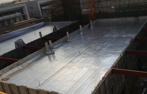 房顶漏水能不能彻底维修？